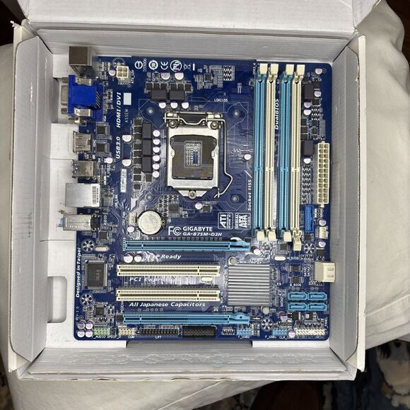 Gigabyte Technology B75M-D3H LGA 1155, Intel Gaming Motherboard New Open Box - Picture 1 of 3
